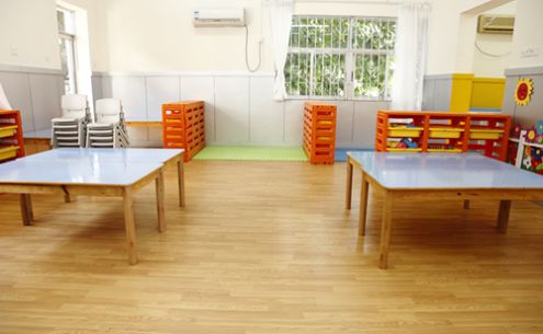 騰方小編帶你走進(jìn)幼兒園地膠生產(chǎn)廠家【騰方PVC地板】