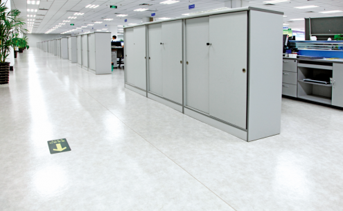 選擇口碑好的地板膠的生產(chǎn)廠家很重要【騰方PVC地板】