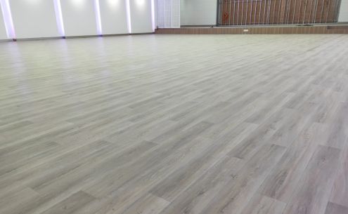 PVC塑膠地板與其它地面材料的對比