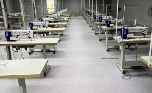 如何鑒別塑膠地板是全新料還是回收料