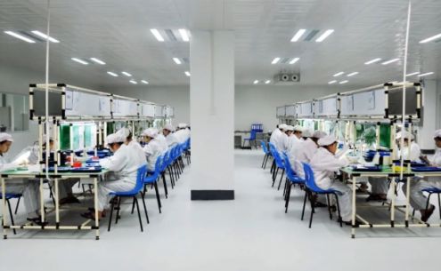 工廠車間塑膠地板應(yīng)該如何選購？