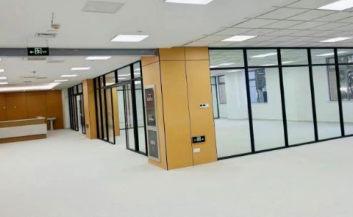 商用復(fù)合塑膠地板與同質(zhì)透心塑膠地板的區(qū)別解析