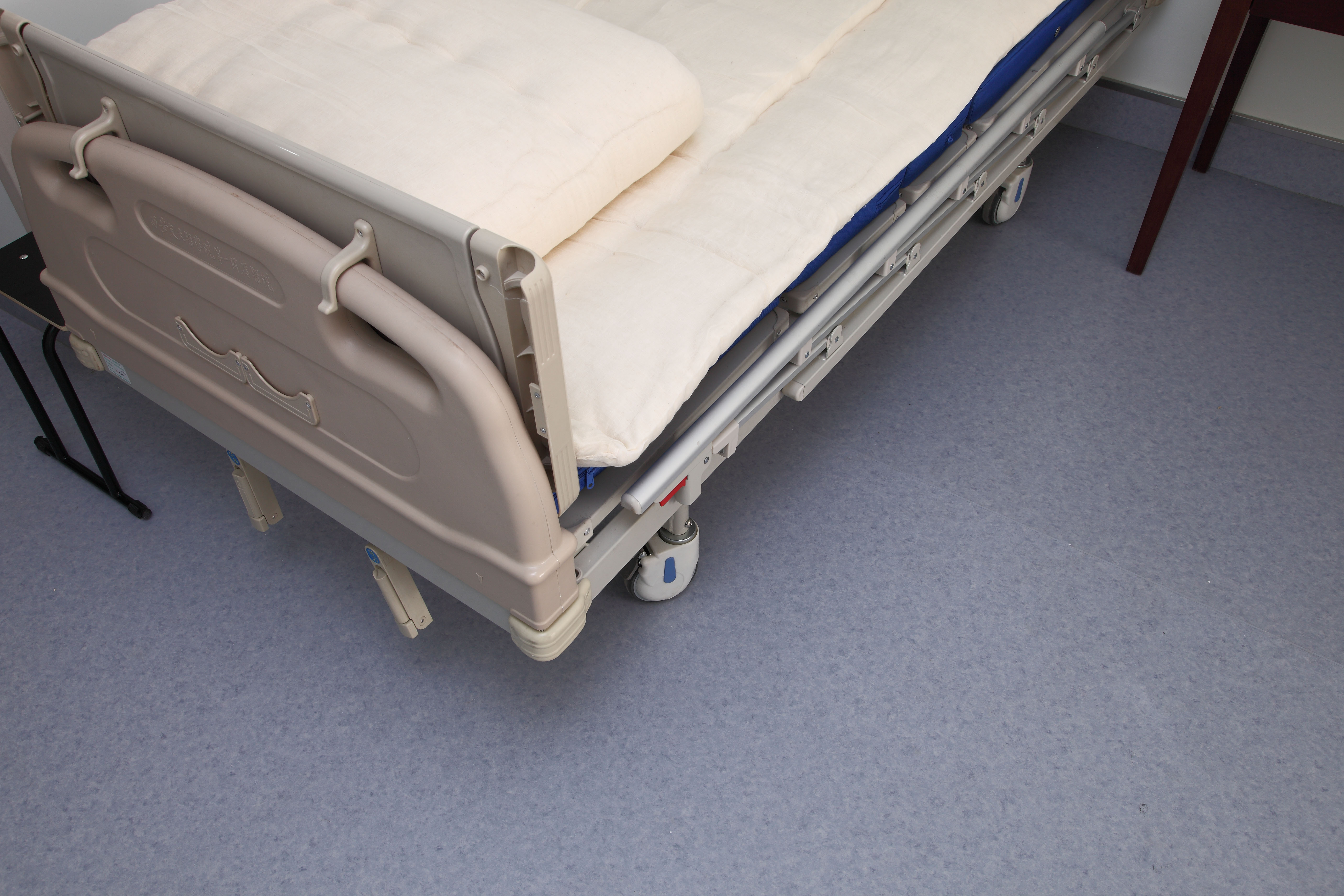 醫(yī)院地膠.jpg 醫(yī)院地膠.jpg