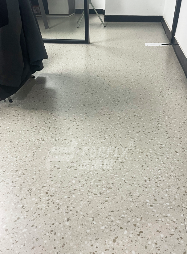 1744937418801002.png image.png